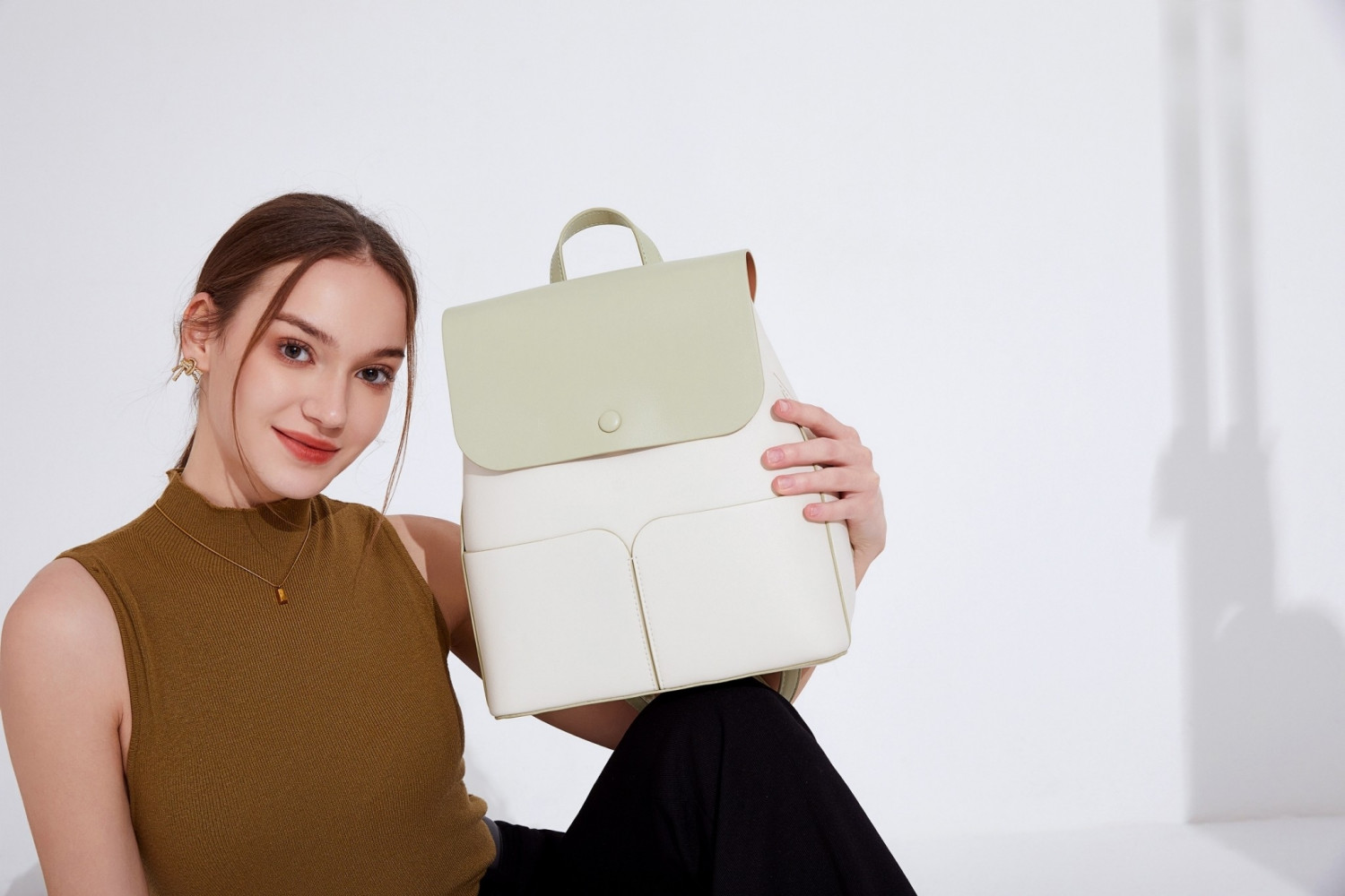 AIDA BACKPACK HL 863 (1 DUS : 16PCS)