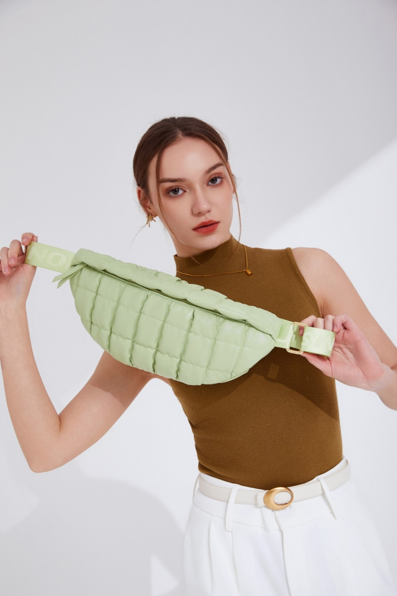 CORLA WAIST BAG HL 862 (1 DUS : 60PCS)